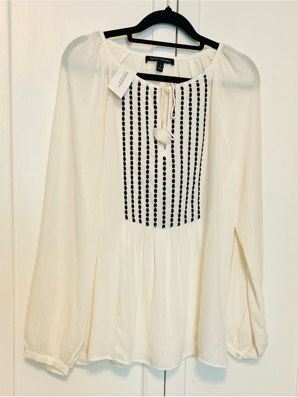 NWT Banana Republic Cream Blouse with Black Embroidered Front & Tie Closure